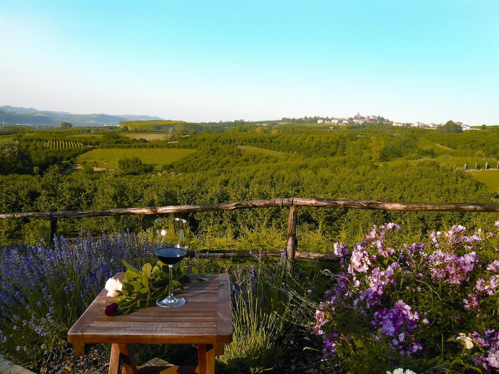 Villa Bricco Dei Cogni La Morra Exteriér fotografie